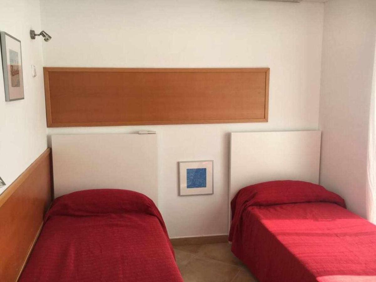 Nice And Quiet Flat In Premia De Mar Hutb المظهر الخارجي الصورة